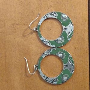 Nine West Green flower earrings
